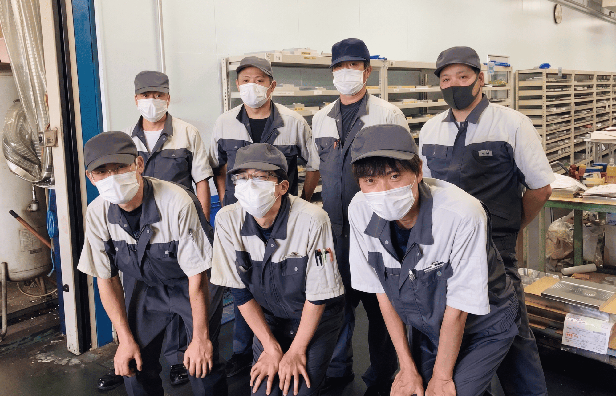 ＼手厚い4ヶ月研修で一生モノの職人へ／
未経験から月21万円以上＋賞与年2回！
前日申請で有給取得◎土日祝休みで安心！
家族も笑顔！人数制限なしの子供手当有！
限定2名の正社員募集！安定を掴むチャンス♪