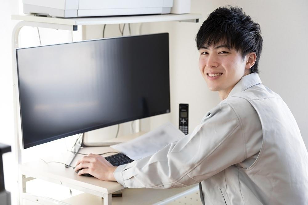 ＼＼ 5期連続5.0か月分以上賞与付与!! ／／
2025年夏の賞与2.2か月分！2025年冬の賞与3.2か月分 !
限定1名 ! 未経験OK ! 学歴不問 ! 男性活躍中！
完全週休二日制！大型連休あり！充実の福利厚生(^^)
創業106年の老舗企業で長期安定就業可能！