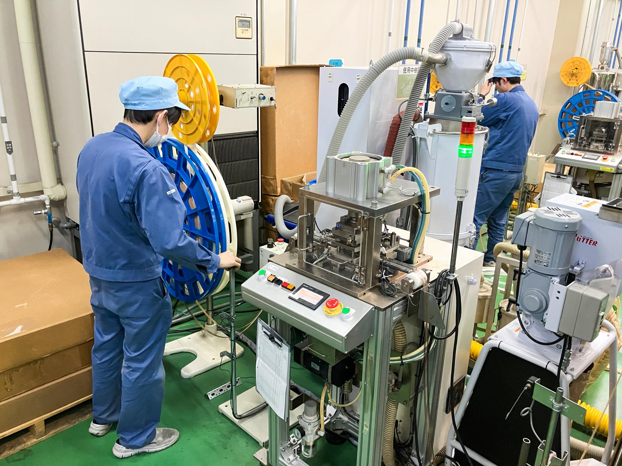 仕事は材料セット＋ボタン操作だけ
業界未経験歓迎・無資格OK・性別不問
単純作業が好きな方にオススメ
自動機械オペレーター募集